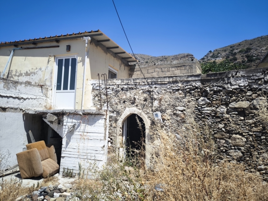 (Προς Πώληση) Κατοικία Μονοκατοικία || Ν. Ρεθύμνου/Κουρήτες - 150 τ.μ, 3 Υ/Δ, 1€ 