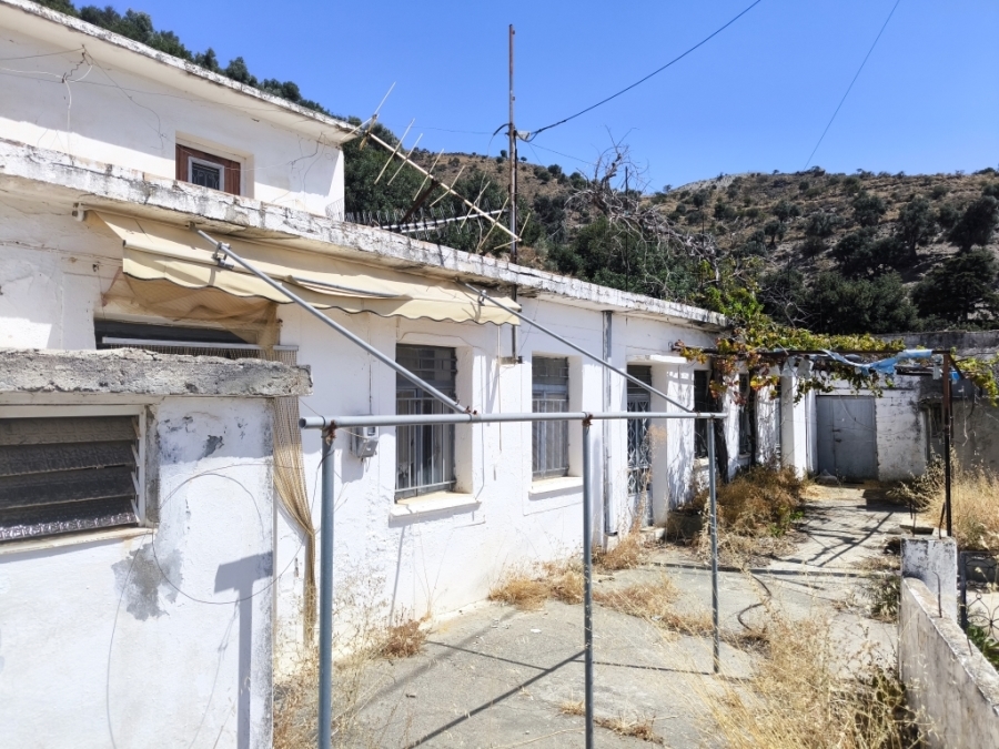 (Προς Πώληση) Κατοικία Μονοκατοικία || Ν. Ρεθύμνου/Κουρήτες - 180 τ.μ, 4 Υ/Δ, 65.000€ 